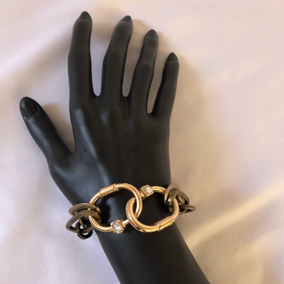 Bracelet - Picture 1 of 4